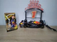 Formule 1 modelautohouder (max verstappen jumbo auto 1:24 2022 versie)